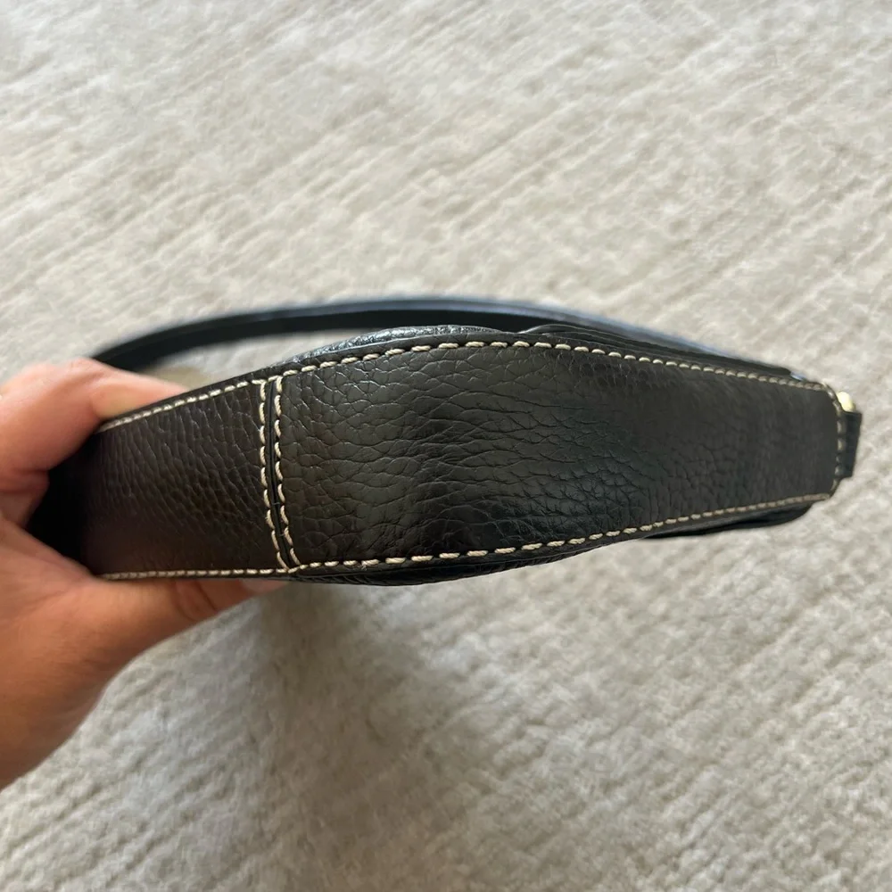 Kate Spade Black Leather Shoulder Bag with Contrast Stitching